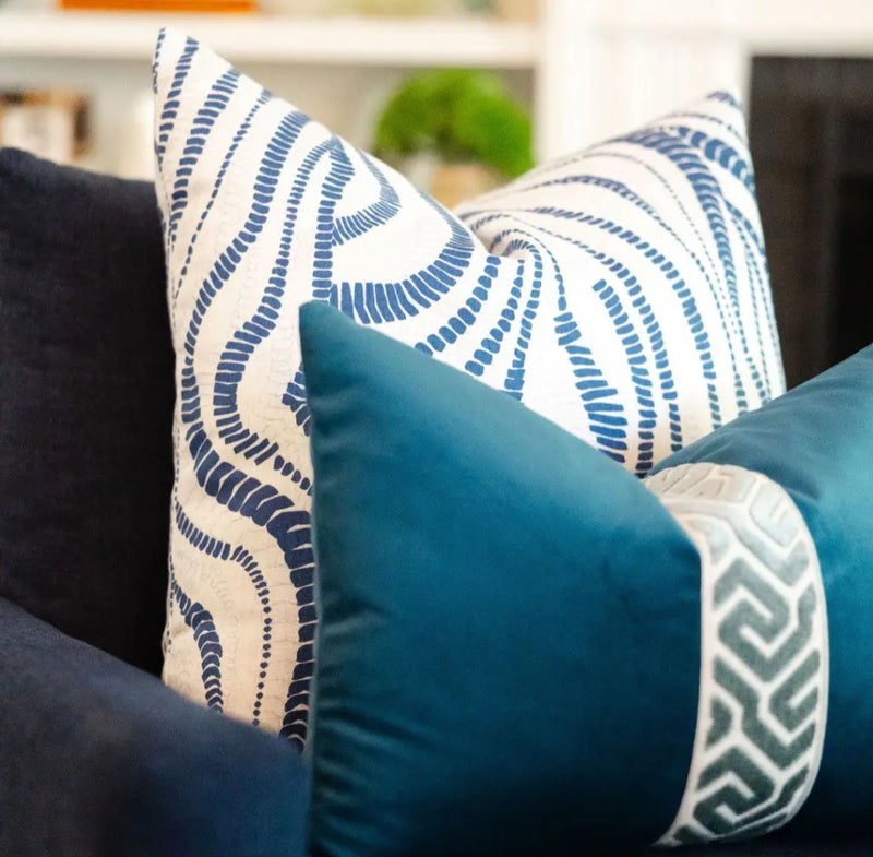 Lennon Velvet Lumbar Pillow — Aquamarine / Petrol